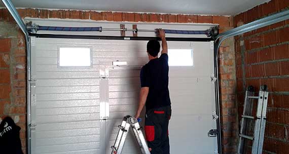 mantenimineto-reparacion-puertas-autmaticas-garaje-industriales-huelva